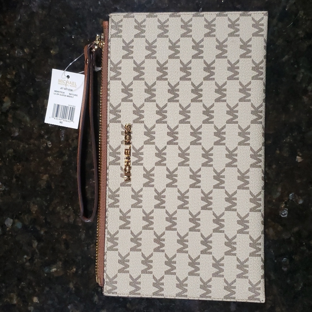 New Michael Kors Jet Set Clutch Wristlet